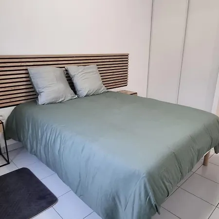 - Emplacement Ideal Apartmán Pessac